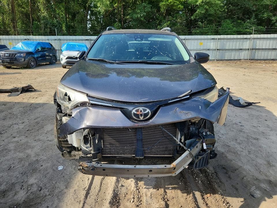 2017 TOYOTA RAV4 LE 5