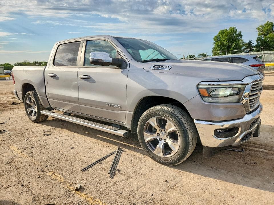 2024 RAM 1500 LARAMIE 4