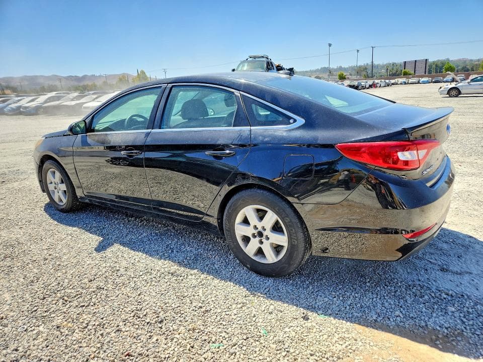 2017 HYUNDAI SONATA SE 2