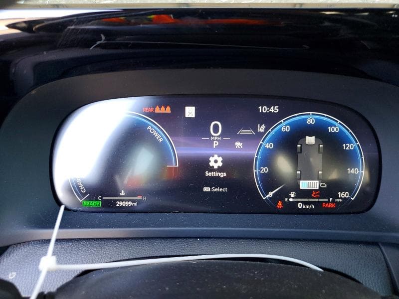 2023 TOYOTA CROWN XLE 9