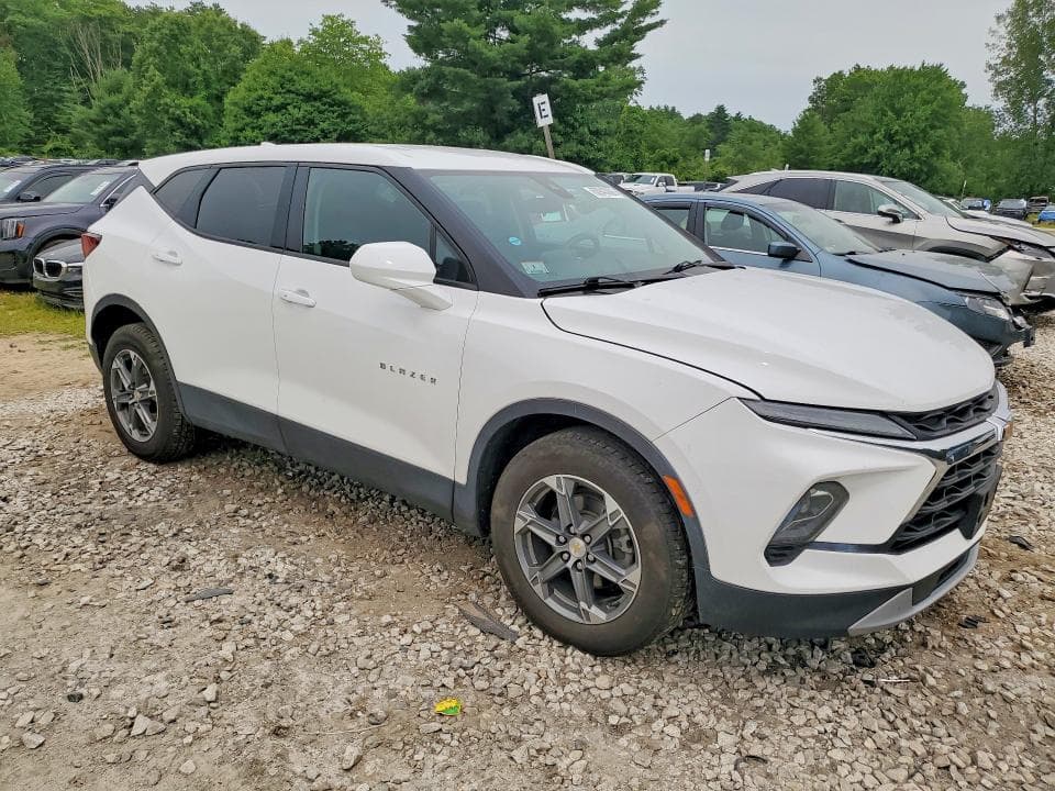 2023 CHEVROLET BLAZER 2LT 4