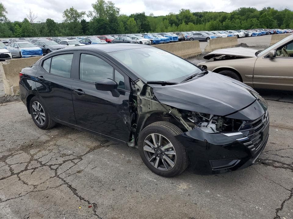 2025 NISSAN VERSA SV 4