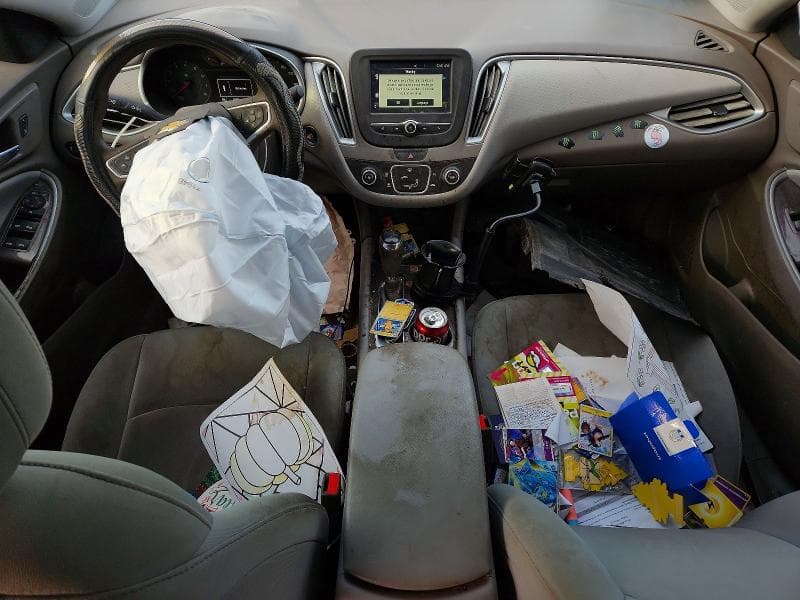 2017 CHEVROLET MALIBU LS 8