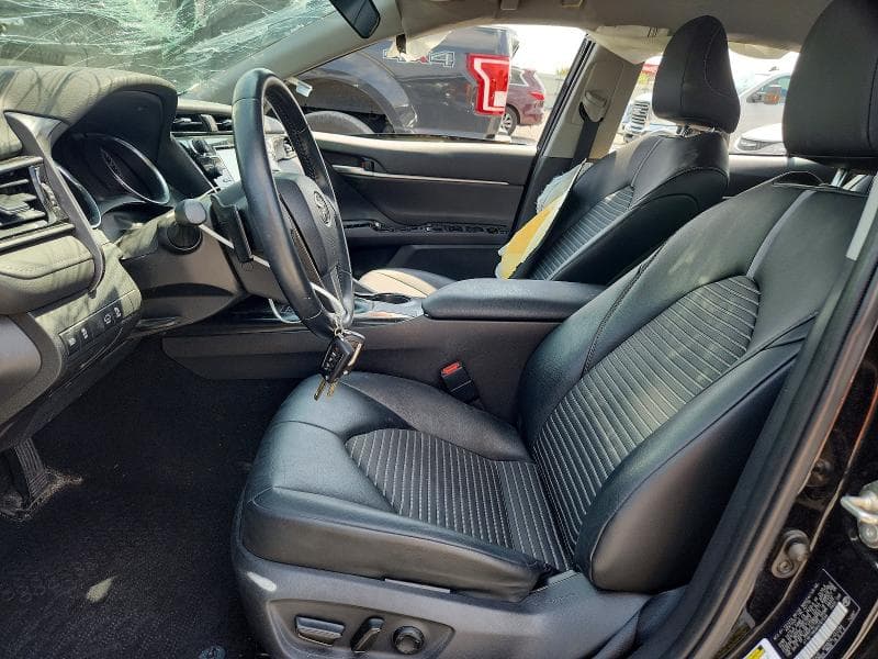 2019 TOYOTA CAMRY SE 7