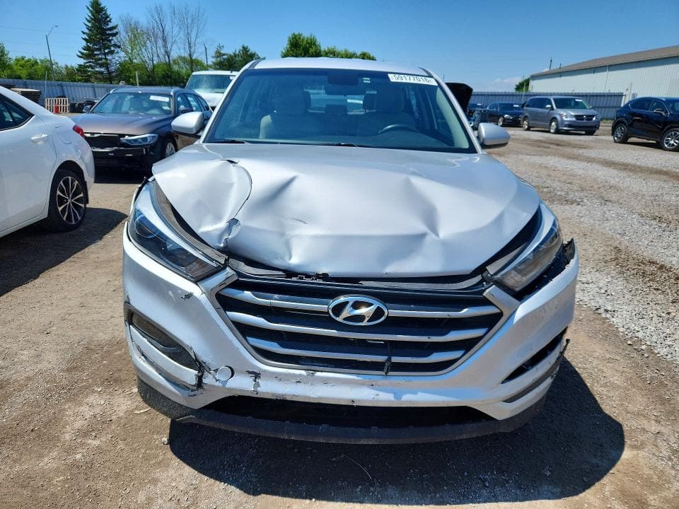 2017 HYUNDAI TUCSON SE 5