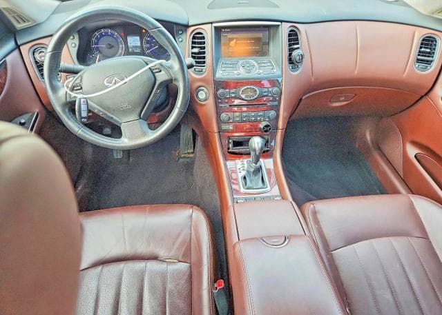2017 INFINITI QX50 BASE 8