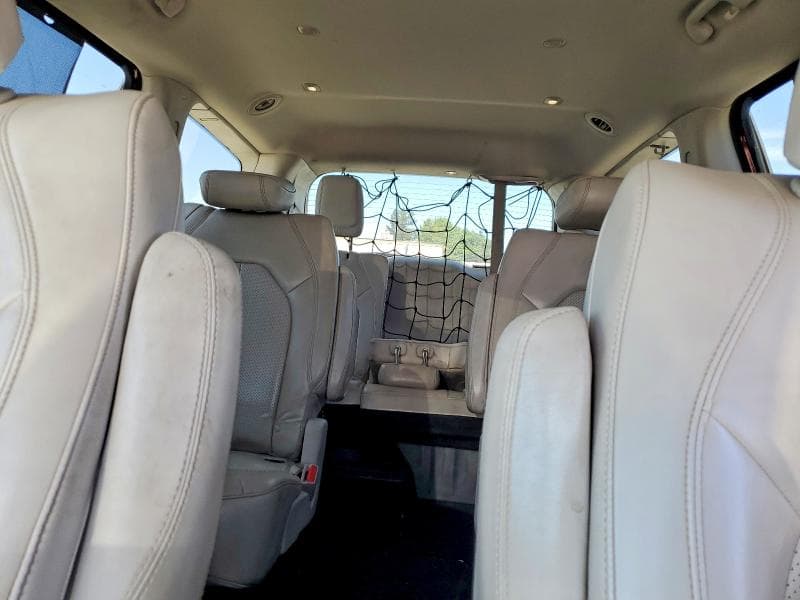2021 CHRYSLER VOYAGER LXI 10