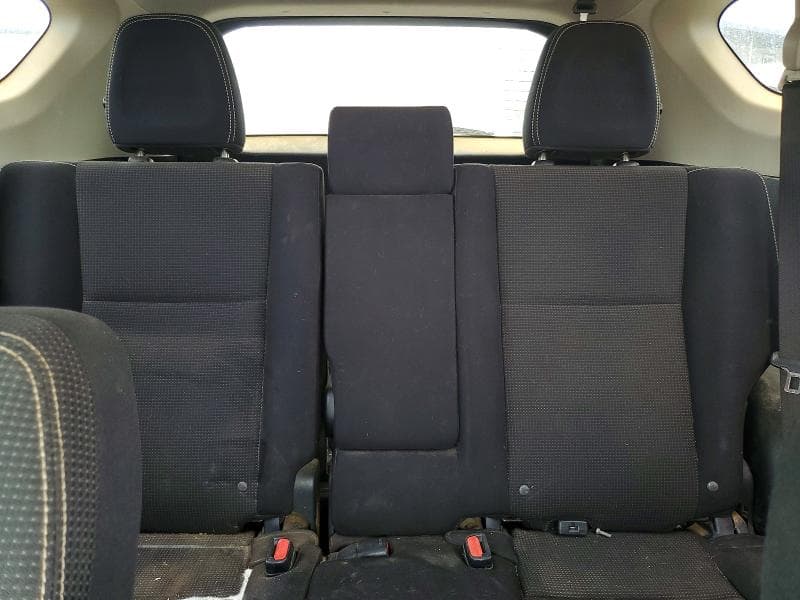 2017 TOYOTA RAV4 XLE 10