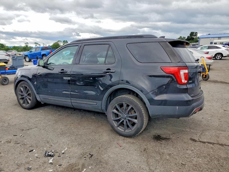 2017 FORD EXPLORER XLT 2