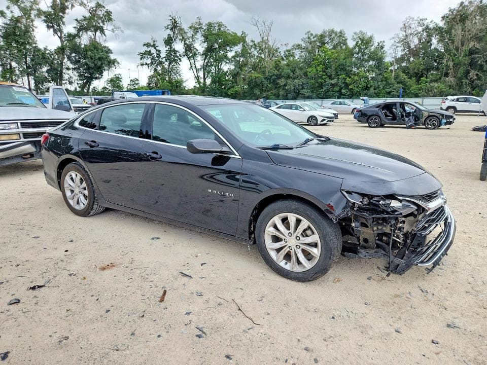 2021 CHEVROLET MALIBU LT 4