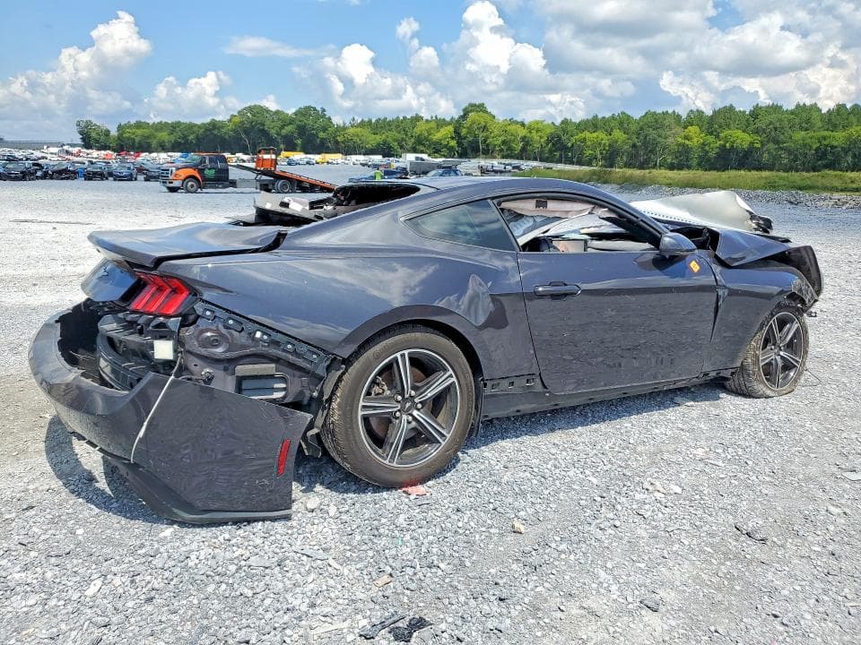 2024 FORD MUSTANG 3