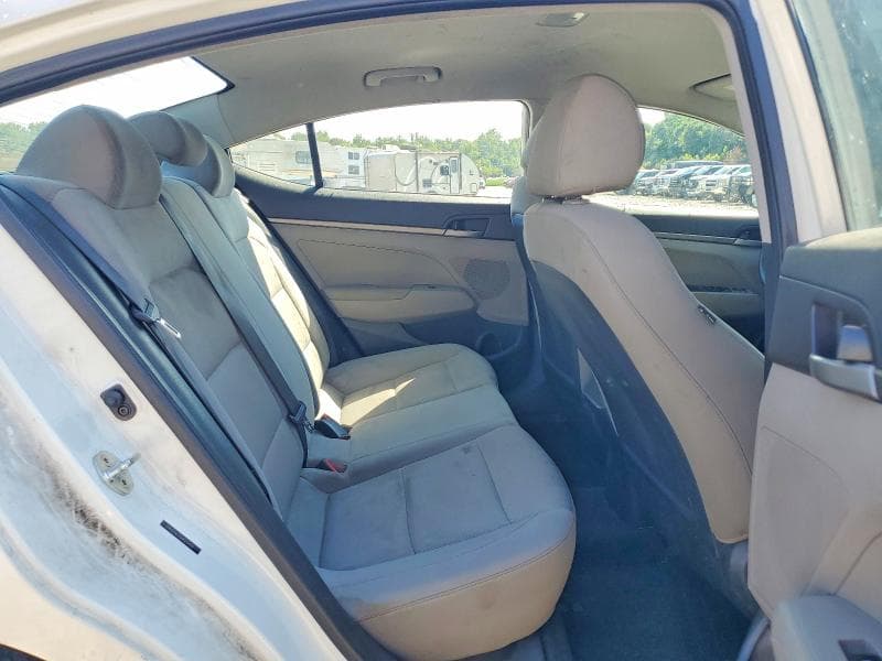 2017 HYUNDAI ELANTRA SE 10