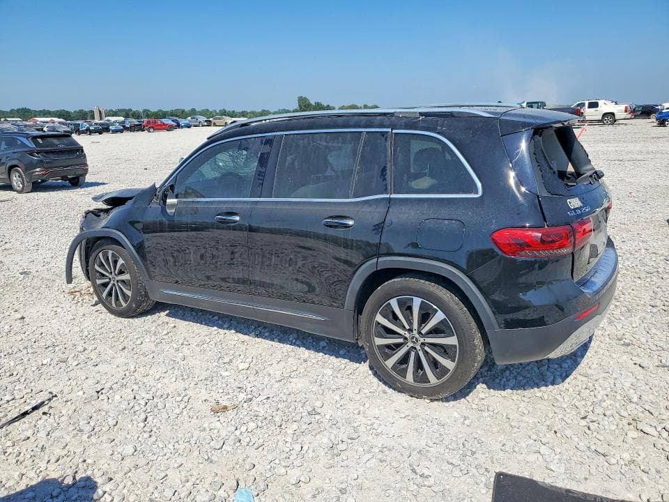 2022 MERCEDES-BENZ GLB 250 4MATIC 2