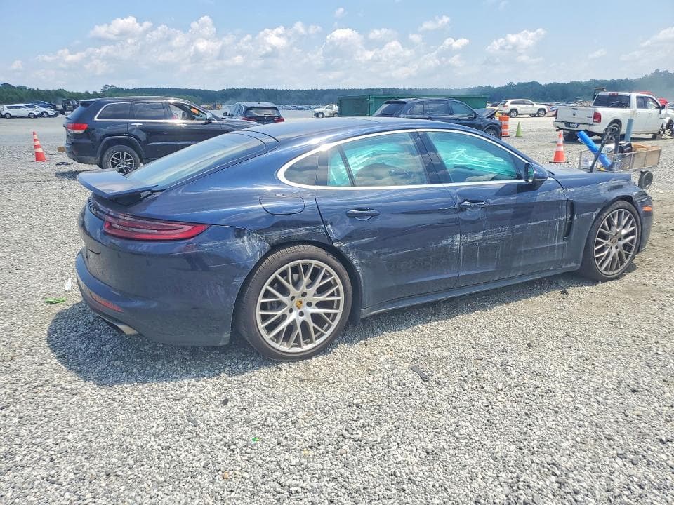 2018 PORSCHE PANAMERA 4 3