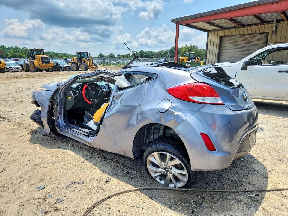 2017 HYUNDAI VELOSTER BASE 2