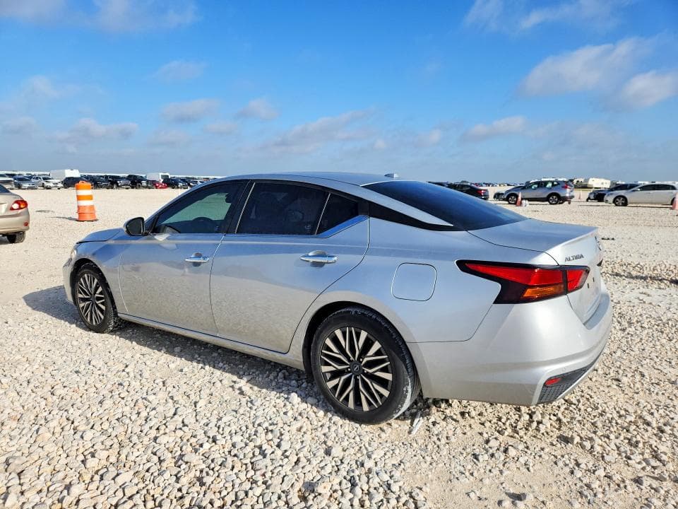 2023 NISSAN ALTIMA SV 2