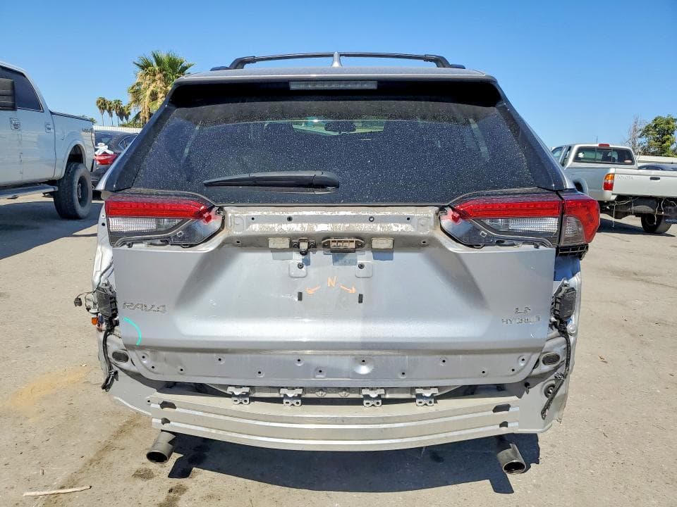 2024 TOYOTA RAV4 LE 6