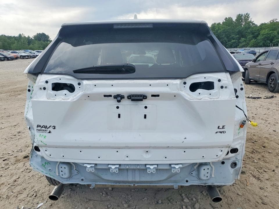 2024 TOYOTA RAV4 LE 6