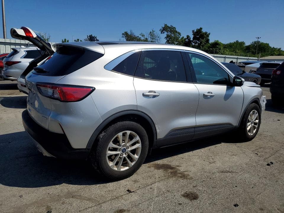 2020 FORD ESCAPE SE 3