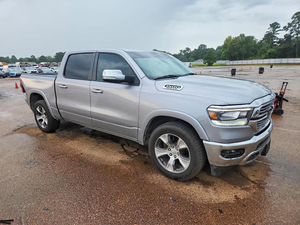 2019 RAM 1500 LARAMIE 4