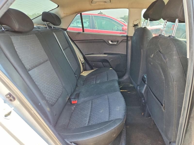 2019 KIA RIO S 10