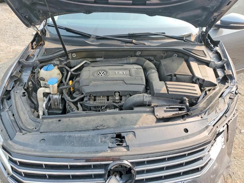 2017 VOLKSWAGEN PASSAT SE 11
