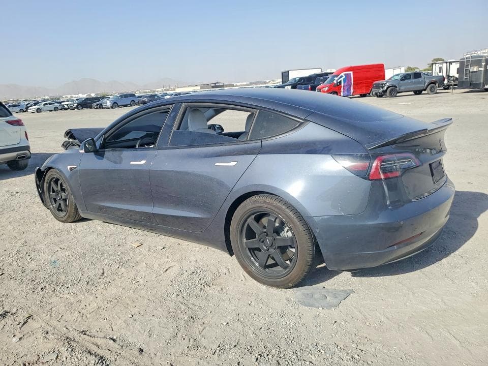 2022 TESLA MODEL 3 2