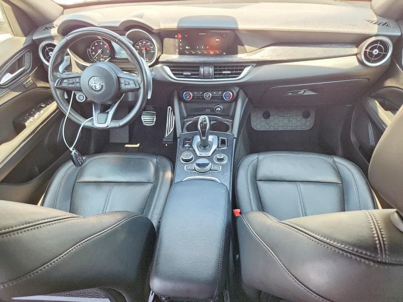 2022 ALFA ROMEO STELVIO 8