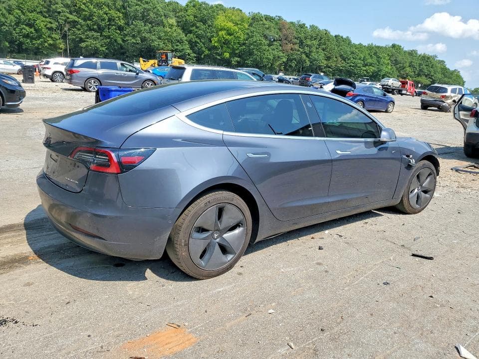 2018 TESLA MODEL 3 3