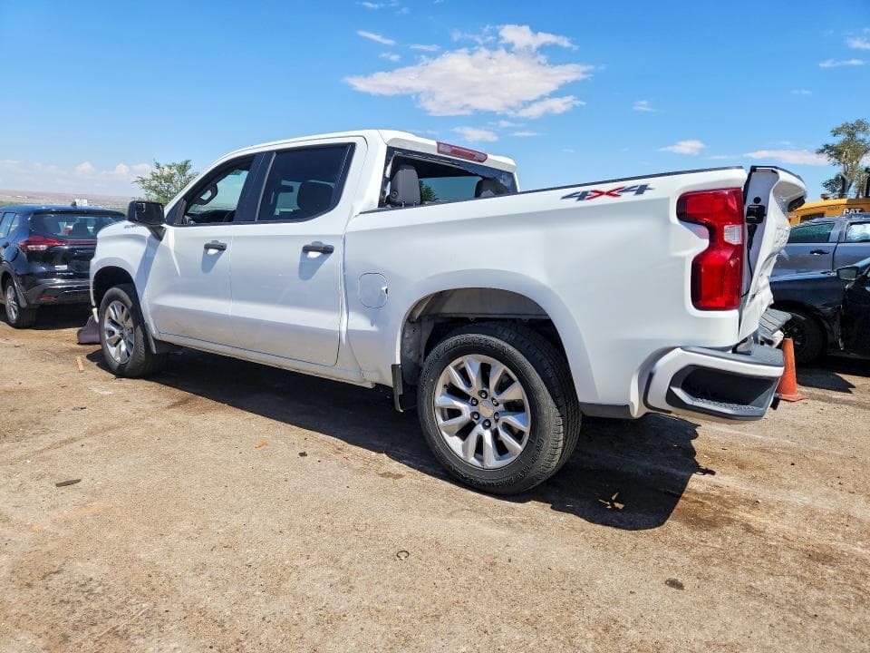 2021 CHEVROLET SILVERADO K1500 CUSTOM 2