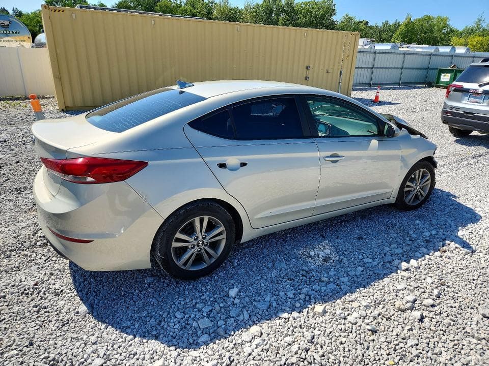 2017 HYUNDAI ELANTRA SE 3