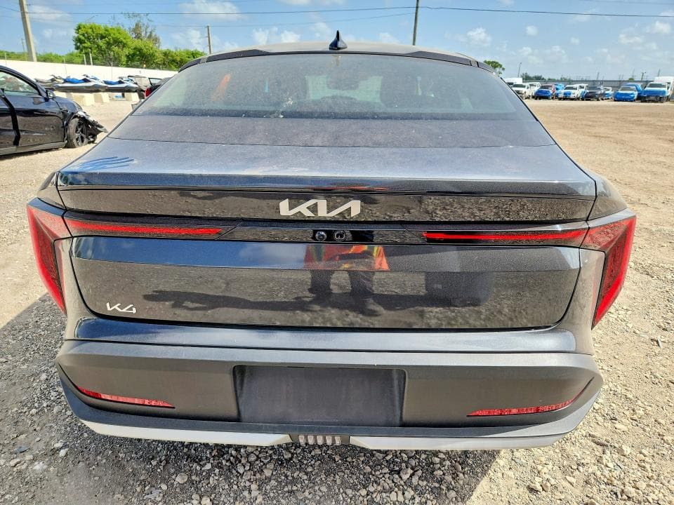 2025 KIA K4 LX 6