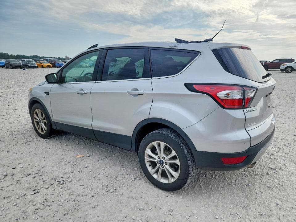 2018 FORD ESCAPE SE 2