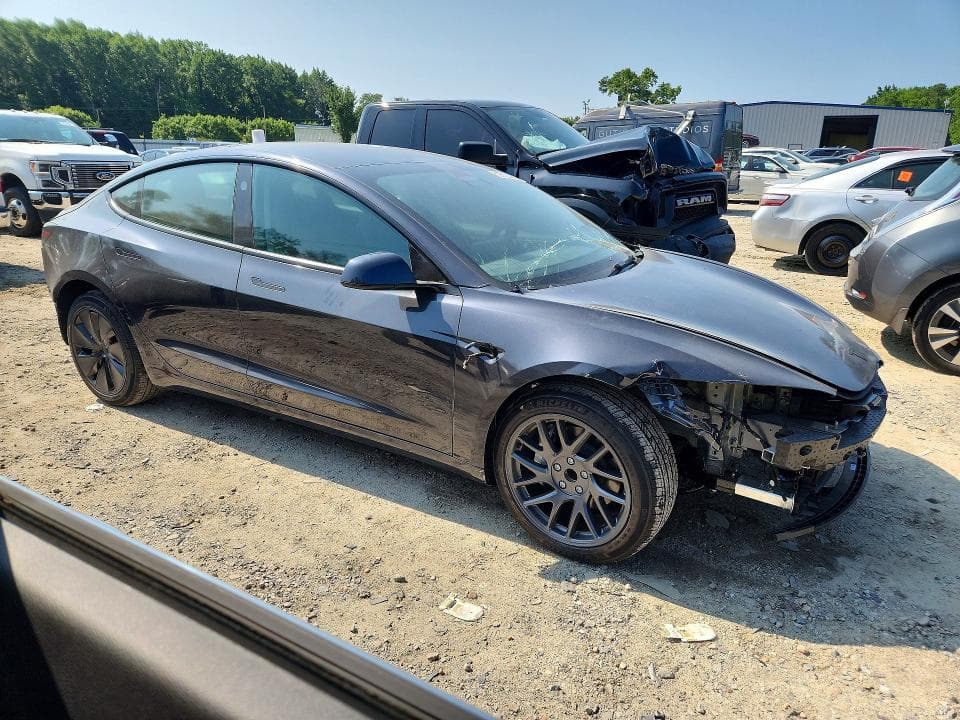 2026 TESLA MODEL 3 4