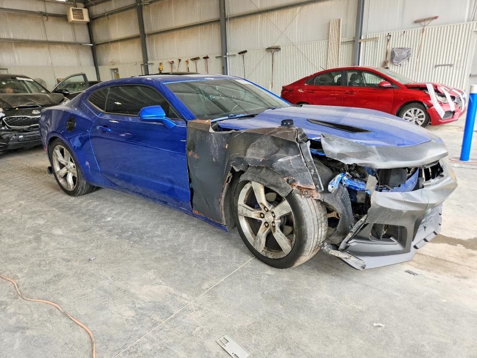 2018 CHEVROLET CAMARO LT 4