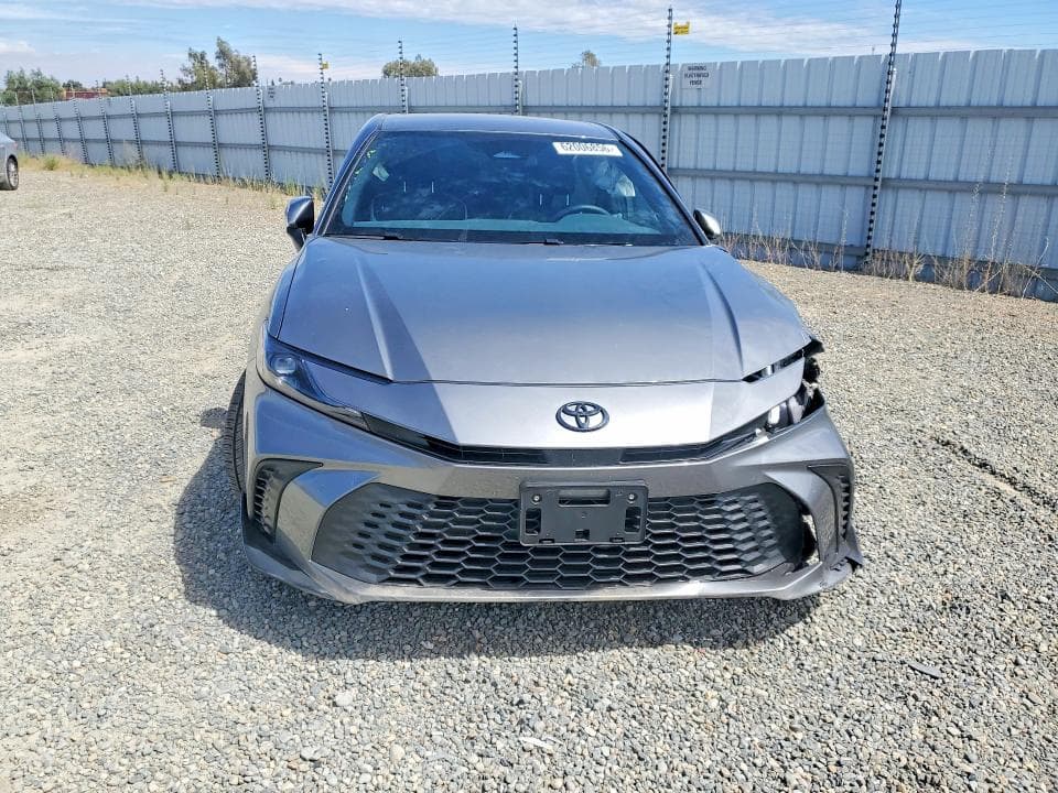 2026 TOYOTA CAMRY SE 5