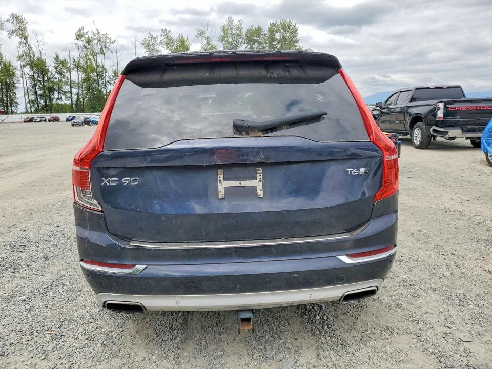 2017 VOLVO XC90 T6 6