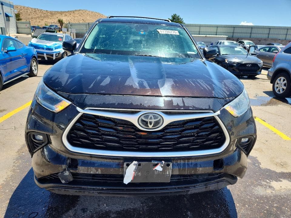2021 TOYOTA HIGHLANDER LE 5