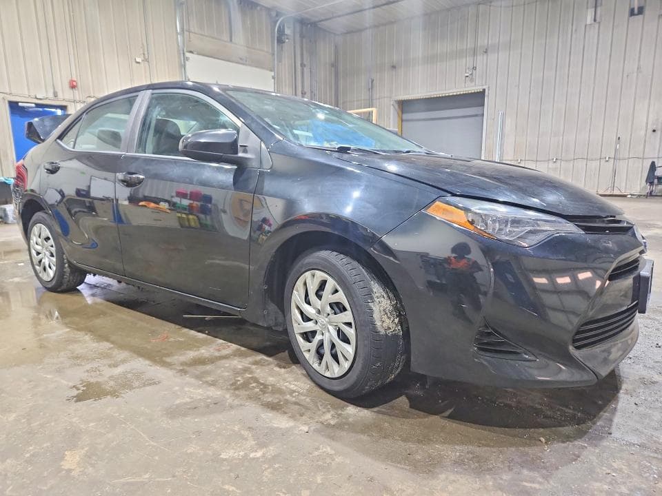 2018 TOYOTA COROLLA LE 4