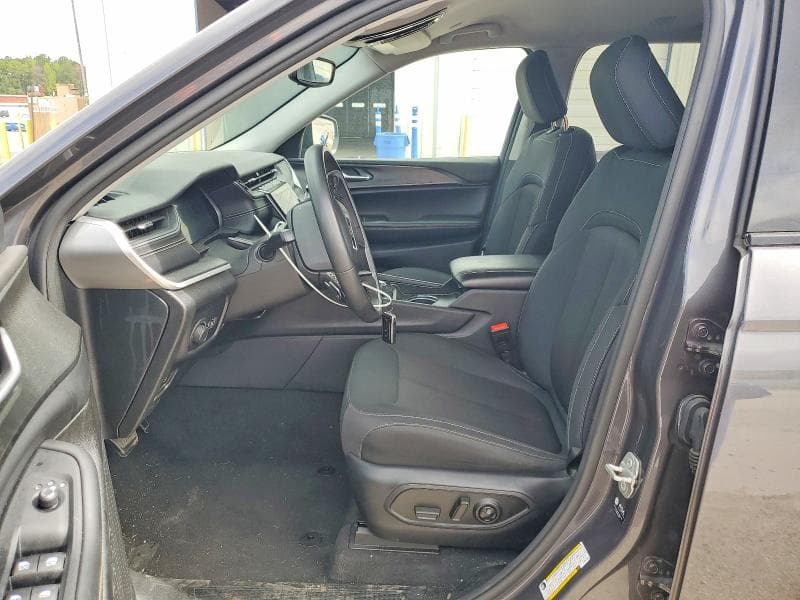 2023 JEEP GRAND CHEROKEE L LAREDO 7