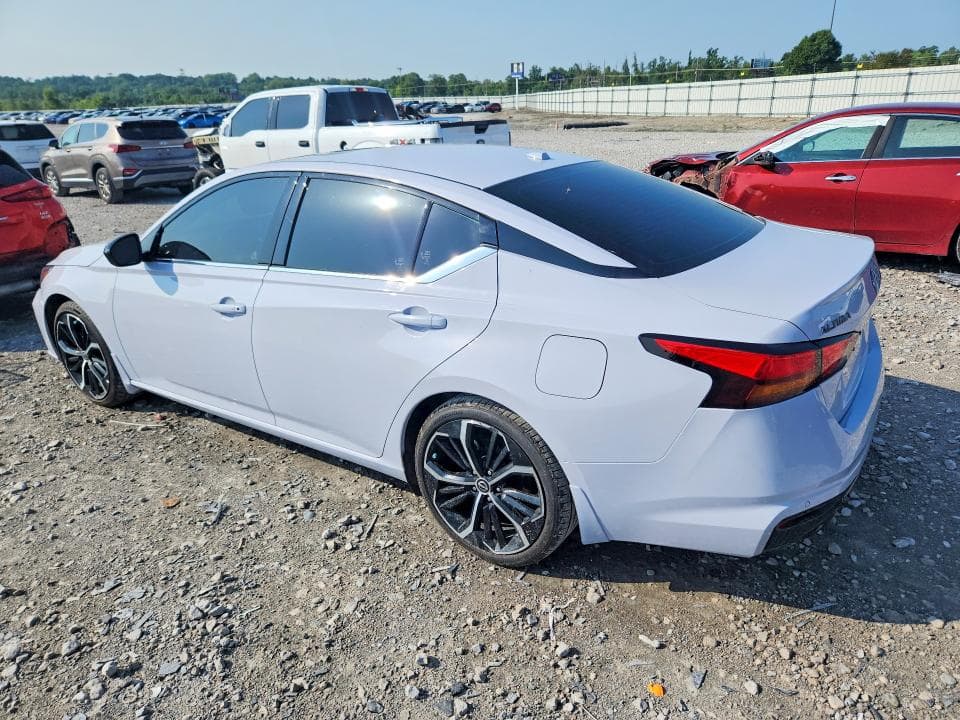 2024 NISSAN ALTIMA SR 2
