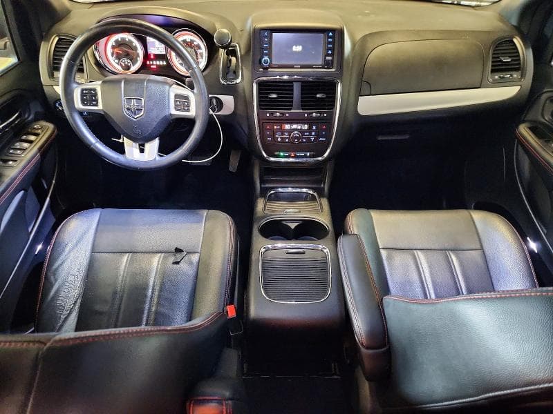 2017 DODGE GRAND CARAVAN GT 8