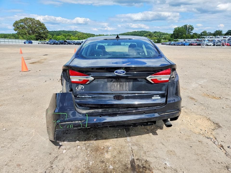 2020 FORD FUSION SE 6