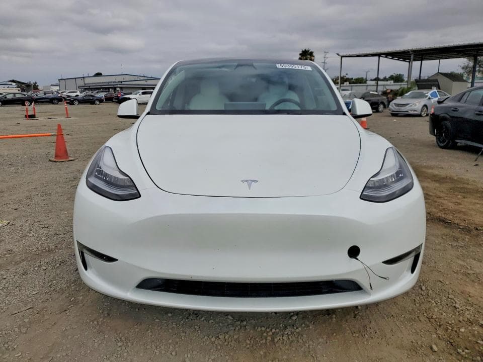 2023 TESLA MODEL Y 5