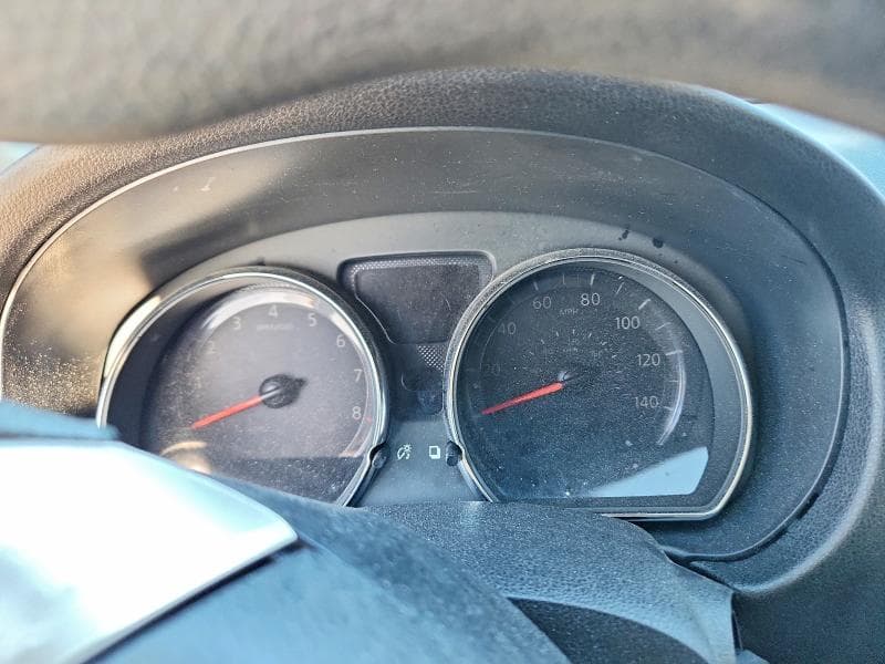 2017 NISSAN VERSA 1.6 SV 9