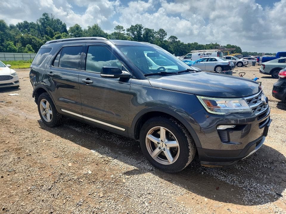 2018 FORD EXPLORER XLT 4