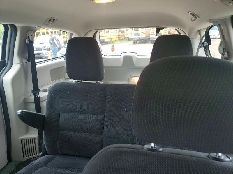 2017 DODGE GRAND CARAVAN SE 10