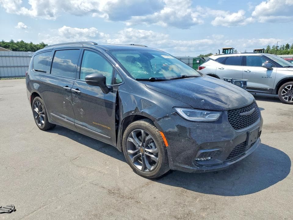 2024 CHRYSLER PACIFICA TOURING L 4
