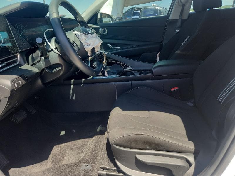 2024 HYUNDAI ELANTRA SEL 7