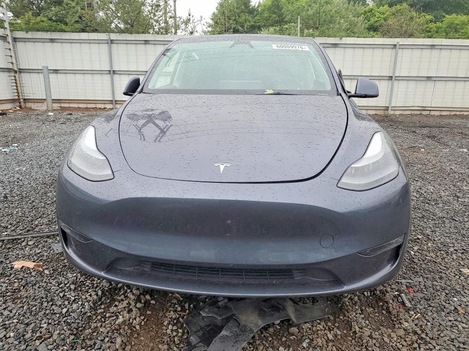 2023 TESLA MODEL Y 5